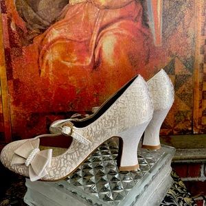 LAST CALL RUBYSHOO pretty fun all occasion comfort shoe